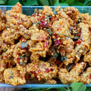 Keripik Kulit Pedas Daun Jeruk 1kg